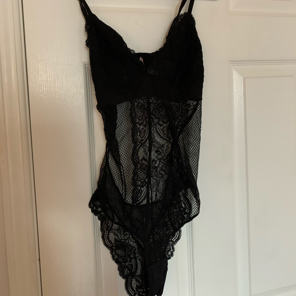 ⭐️ 2/$20⭐️ Lace teddy/bodysuit